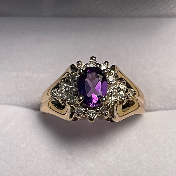 SOLD on another platform ~ Amethyst and diamond ring set- 14 karat gold~ size 7 - Picture 5 of 6